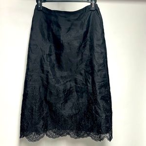 ANN TAYLOR ALINE 💯 % Silk Decoration and Rayon lined below the knee skirt 2